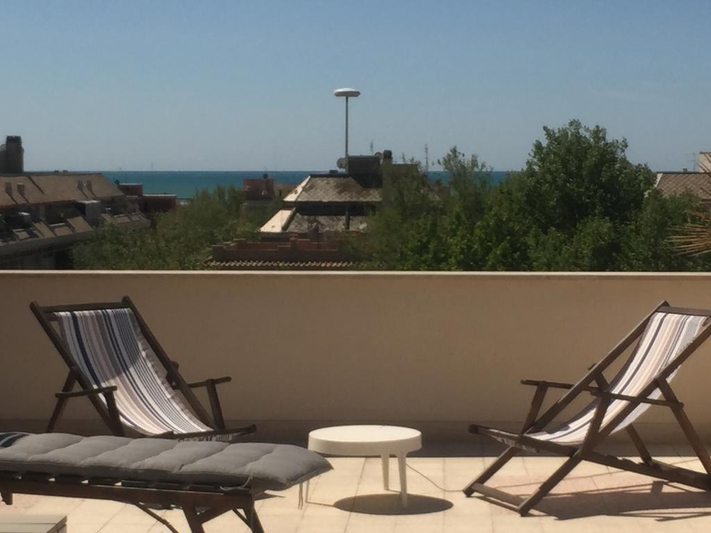 Attico Al Mare Leilighet Lido di Ostia Eksteriør bilde